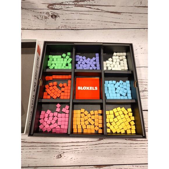 Mattel Bloxels Build Your Own Video Game (Discontinued by Manufacturer) - Picture 9 of 11